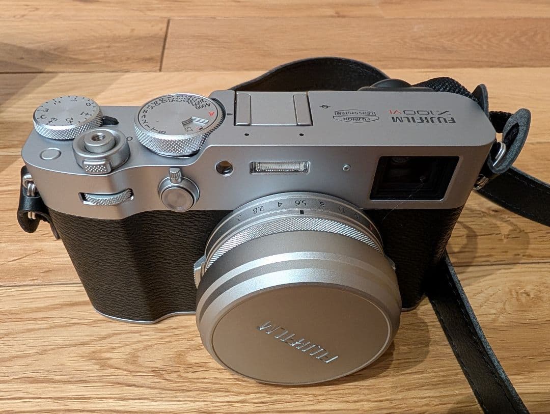 FUJIFILM 富士フィルム X100VI シルバー 高級コンデジ