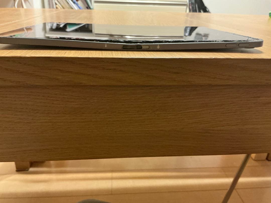 【ジャンク・箱付】iPadPro 11インチ第1世代 64GB MTXN2J/A