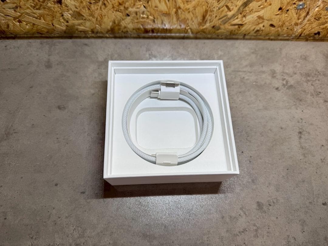 【美品】AirPodsPro2 ホワイト 充電ケース付き