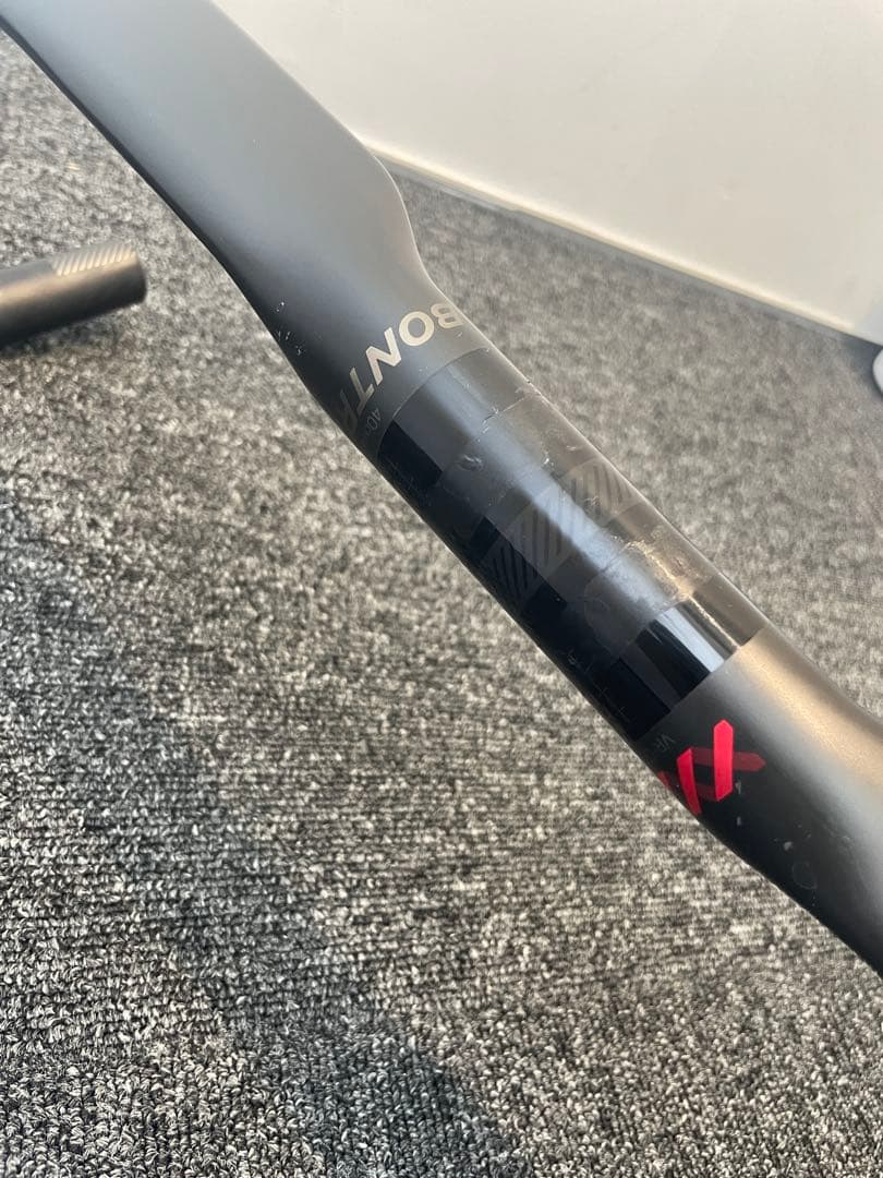 bontrager xxx エアロカーボンハンドル　40cm
