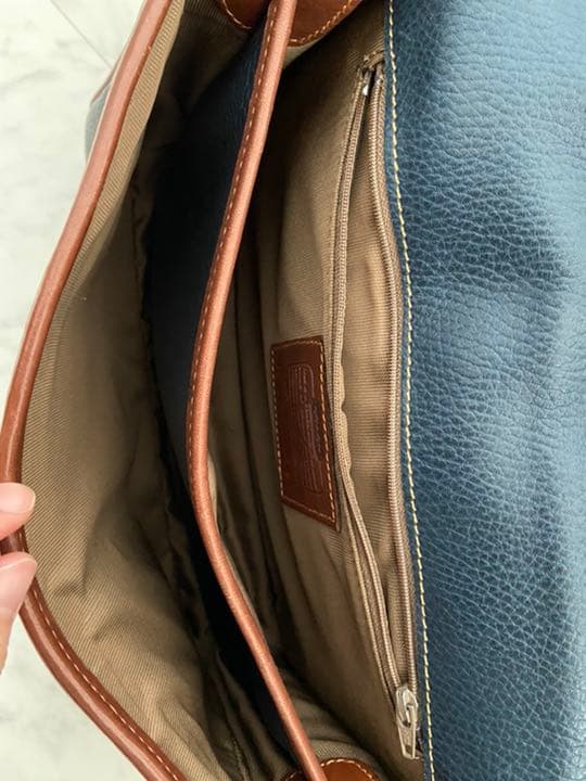 ショルダーバッグ　オールドコーチ　ネイビー