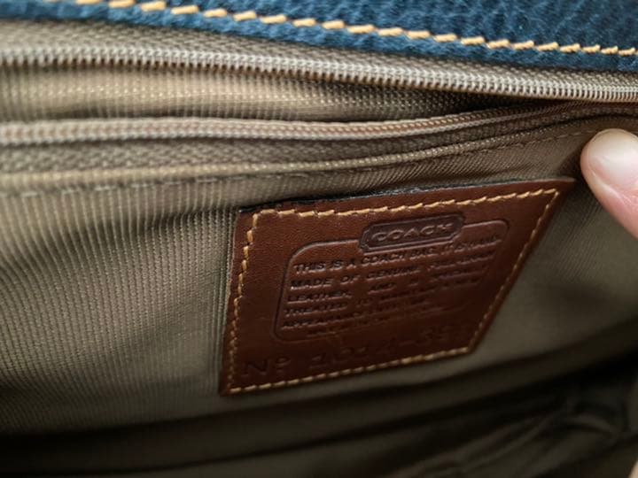 ショルダーバッグ　オールドコーチ　ネイビー