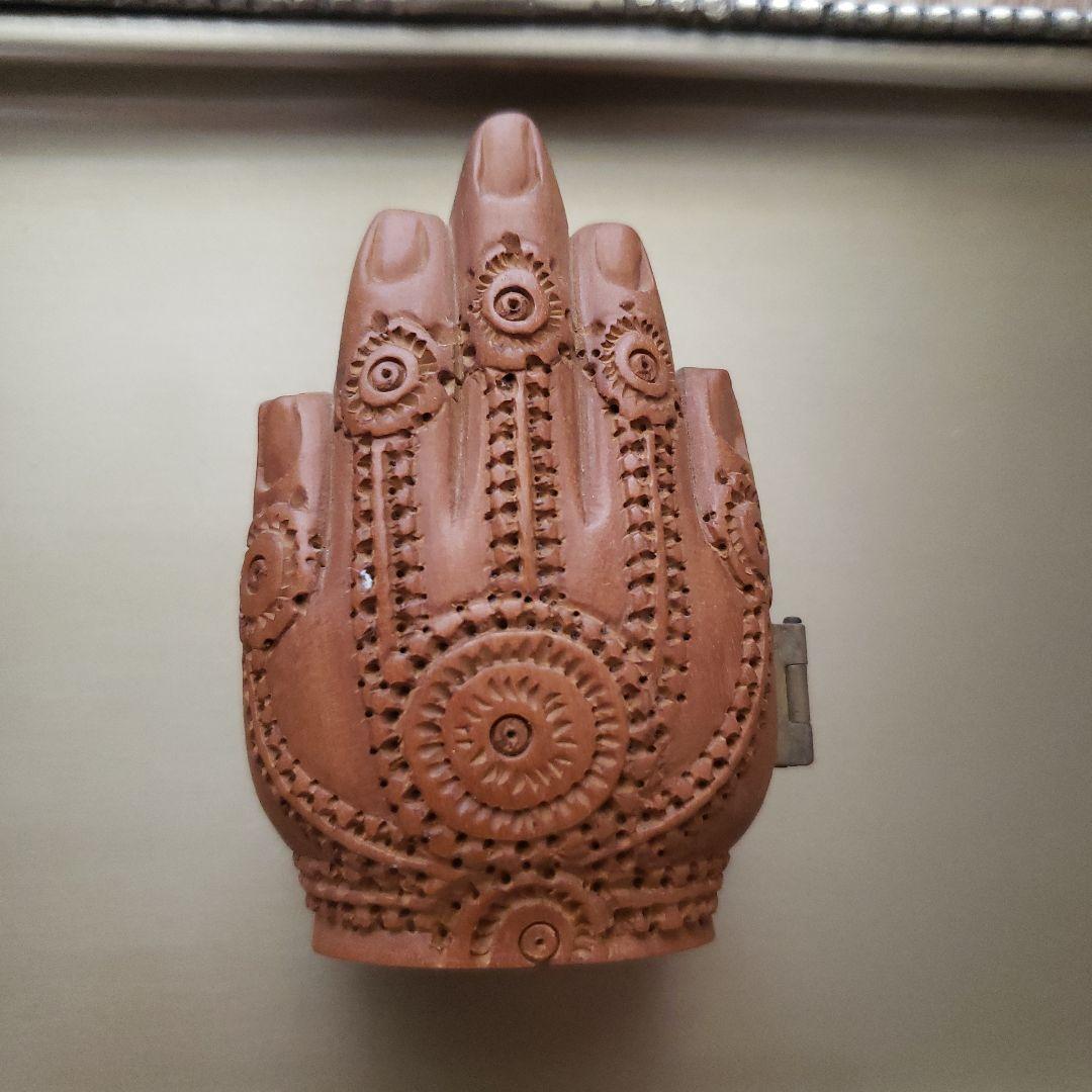 合掌　木彫り仏像　白檀