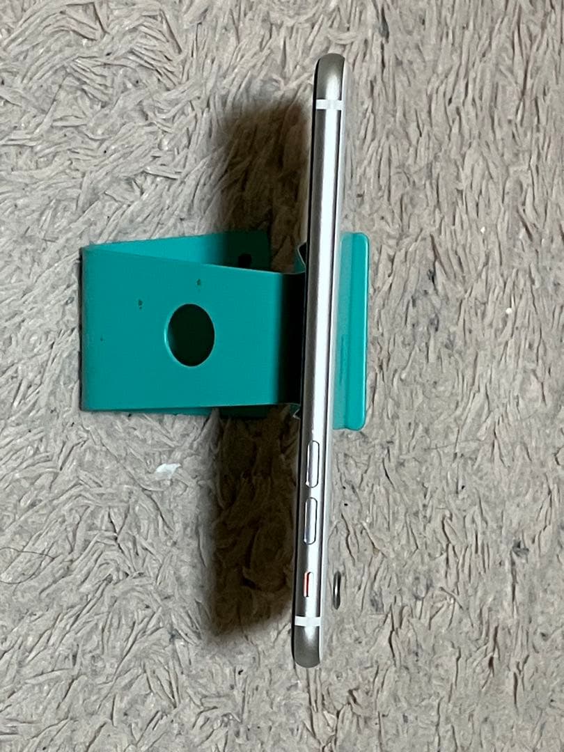 Apple iPhone SE2本体