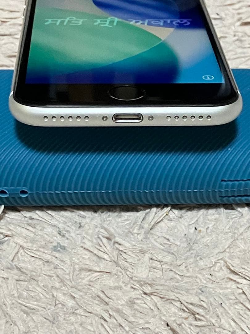 Apple iPhone SE2本体