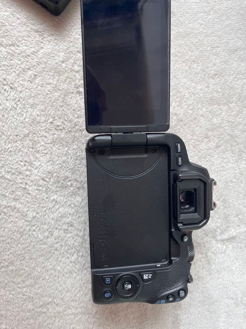 Canon EOS 一眼レフカメラ 可動式ディスプレイ