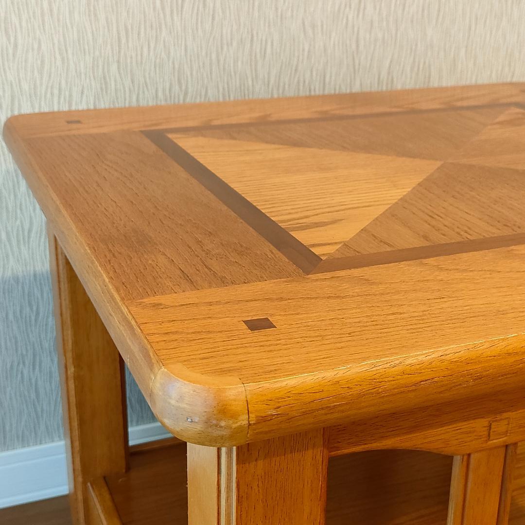 ヴィンテージ　サイドテーブル　UNIVERSAL　FURNITURE　LTD