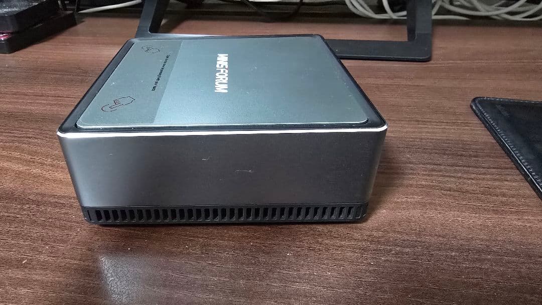 MINISFORUM UM700 中古　ミニパソコン win11アップデート済