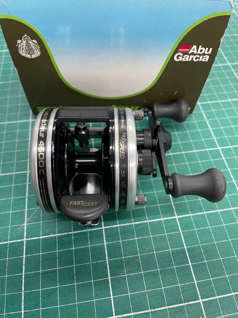ABU Garcia アンバサダー 4600C 右ハンドル