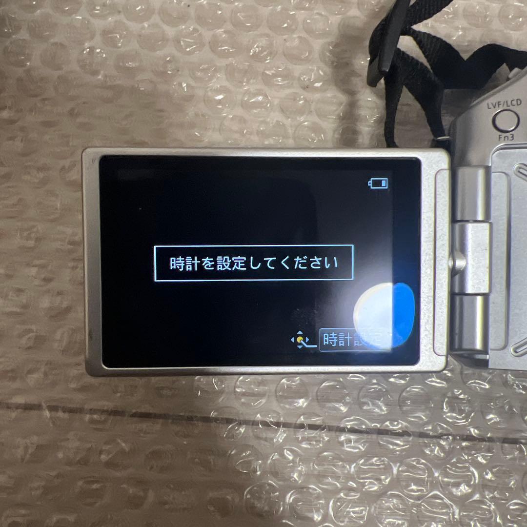 カメラ　Panasonic DMC-G5