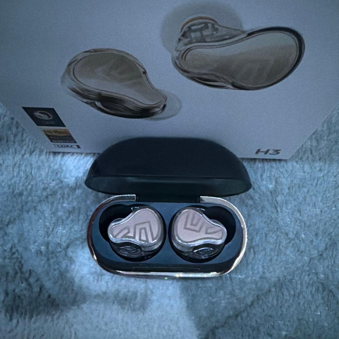 イヤホン SoundPEATS H3