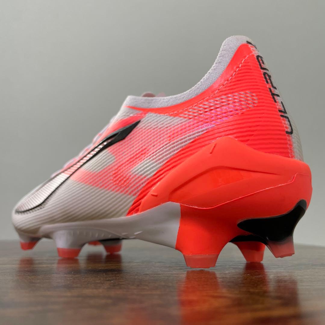 プーマ　ウルトラ 5 アルティメット FG　27cm　ホワイト　箱無し