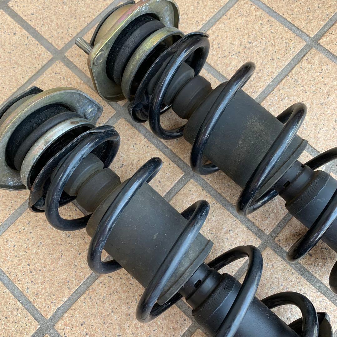 L700S ミラジーノ ストラット ショック&サスペンション アブソーバー