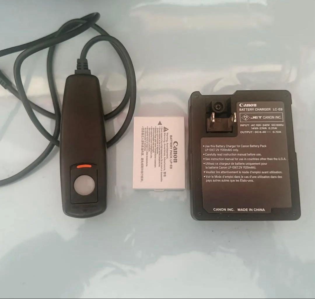 Canon キャノンKiss X5+レンズ3本セット リモコン付き