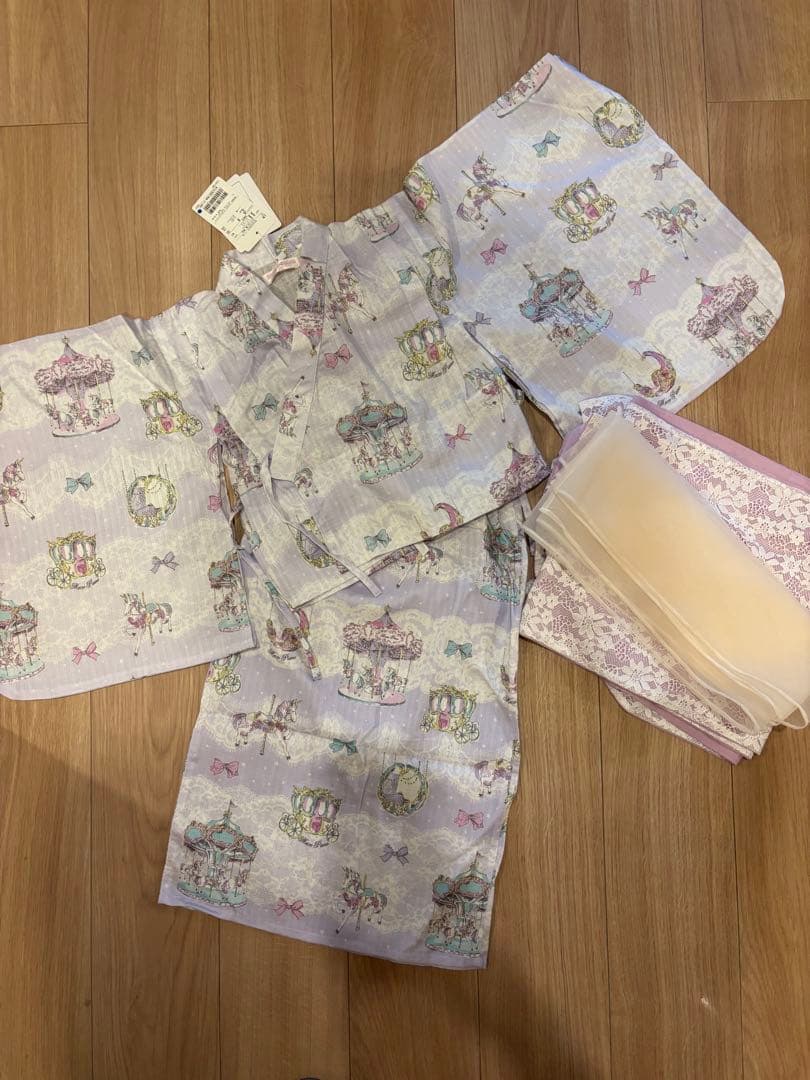 mezzo piano メリーゴランド柄浴衣　新品未使用　120cm