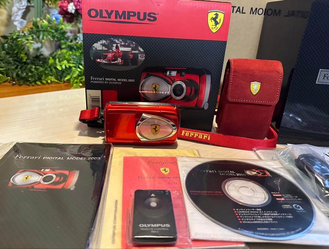 超レア オリンパス フェラーリ デジタルカメラ 2003 限定 不動 ジャンク