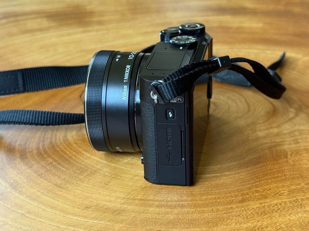 【みい】Nikon 1 J5 ダブルレンズキット