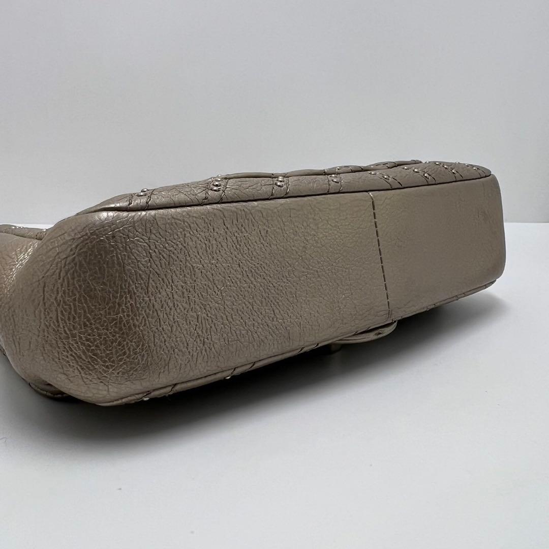 A*I様 CHANEL ショルダーバッグ Vステッチ (シェブロン) カーフ ゴ