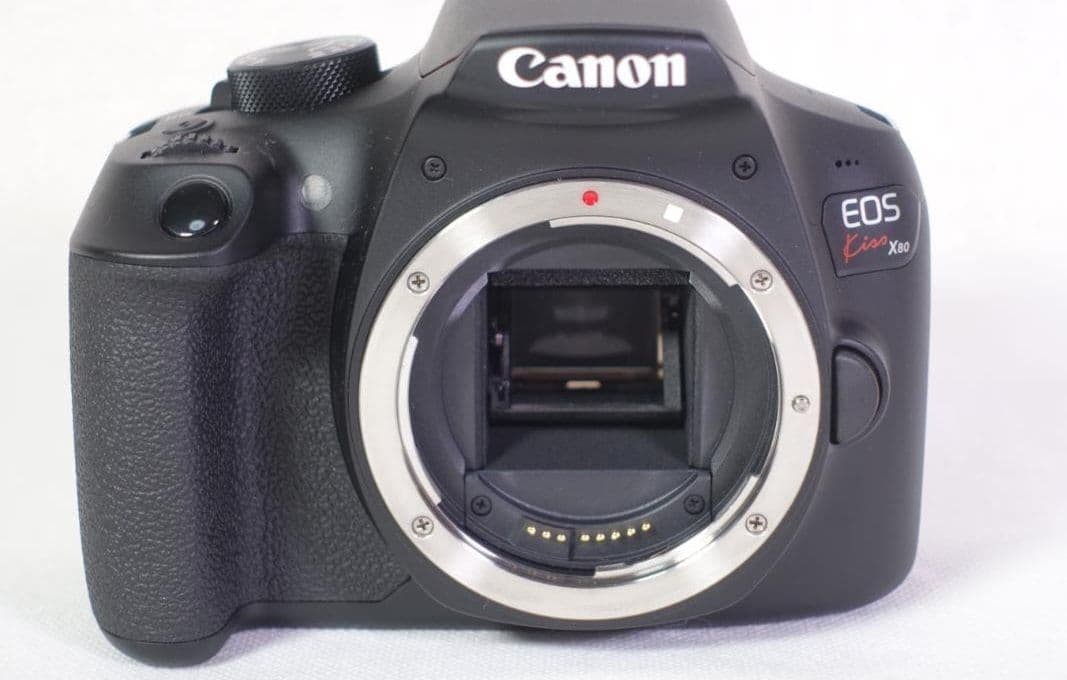 Canon EOS KISS X80 デジタル一眼レフカメラ ジャンク品