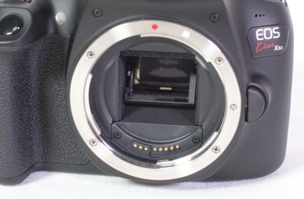 Canon EOS KISS X80 デジタル一眼レフカメラ ジャンク品