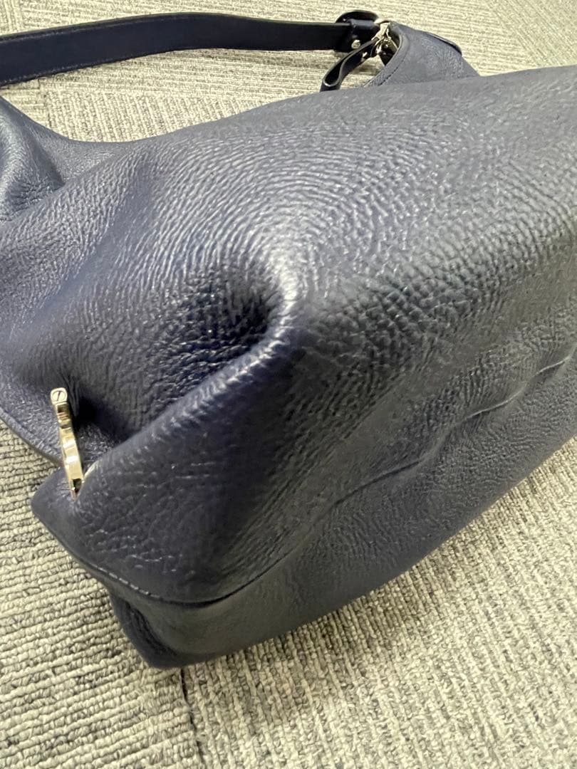 サルヴァトーレ フェラガモ ガンチーニ レザー ワンショルダーバッグ 美品