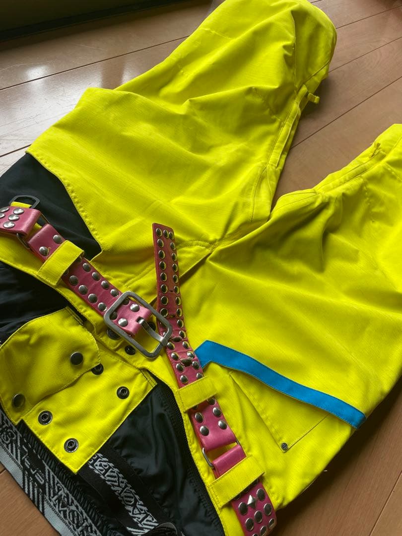 JACKFROST13スノーボードウェア XS 派手　蛍光【値下げしました！】