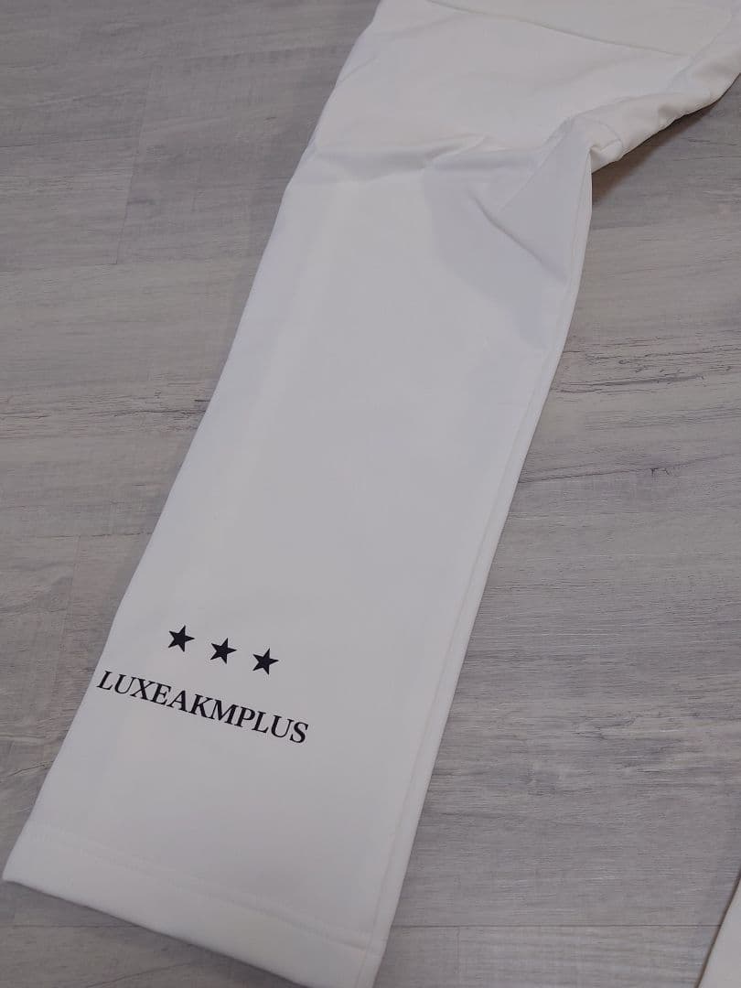 新品XLサイズ パデッドドッキングパンツ ボトムス ゴルフパンツ