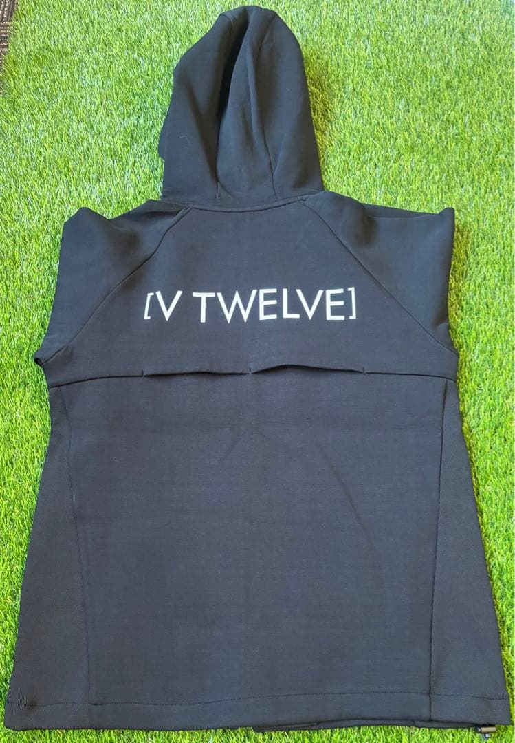 V12 の人気モデル、V122420‑SW05 SHOT JKT (XL)サイズ