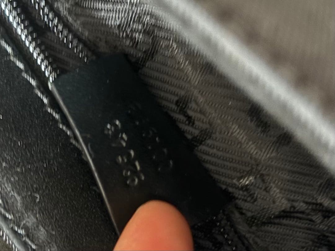 正規品★GUCCI★ブラック★ボディバッグ★保存袋付き ボディバッグ