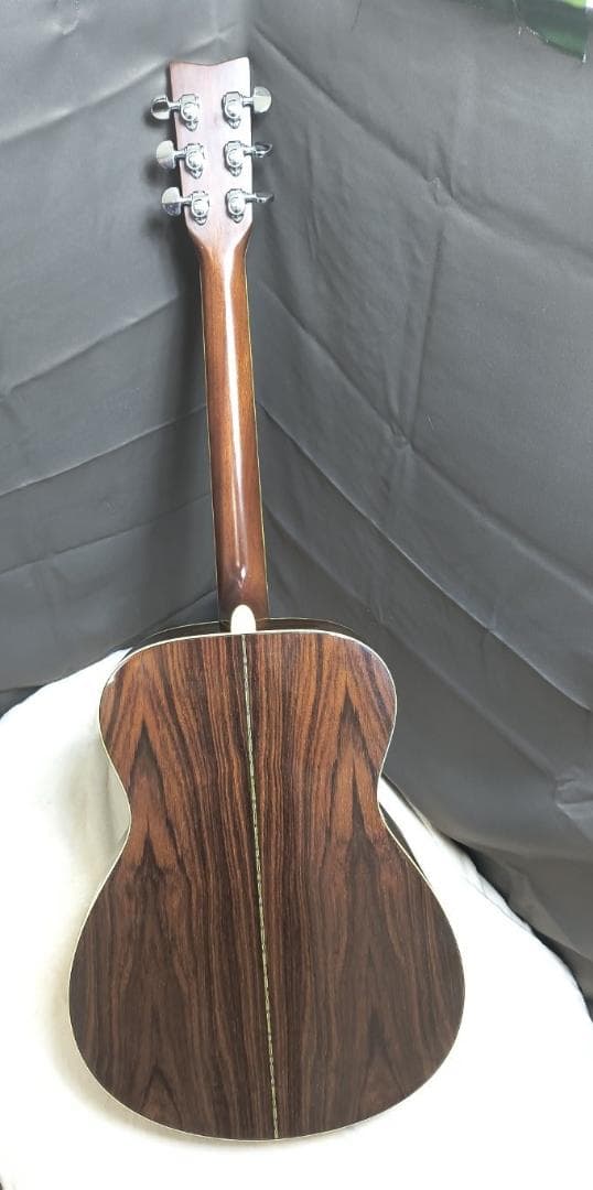 YAMAHA　アコースティックギター　FG-252B
