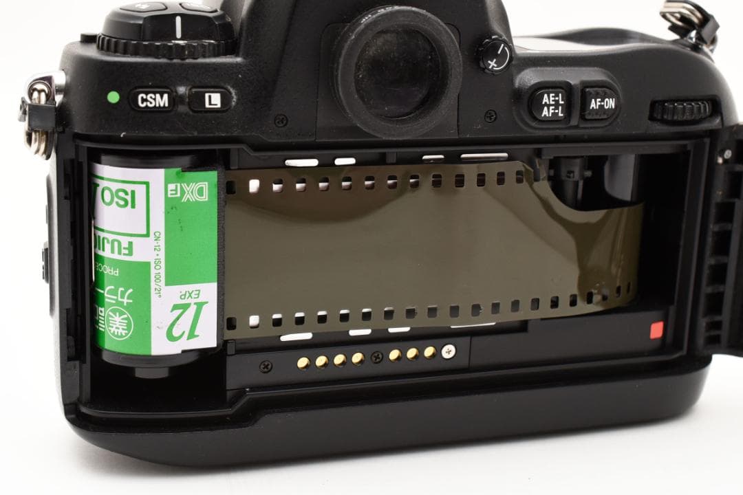 ニコン　Nikon F100 フィルムカメラボディ