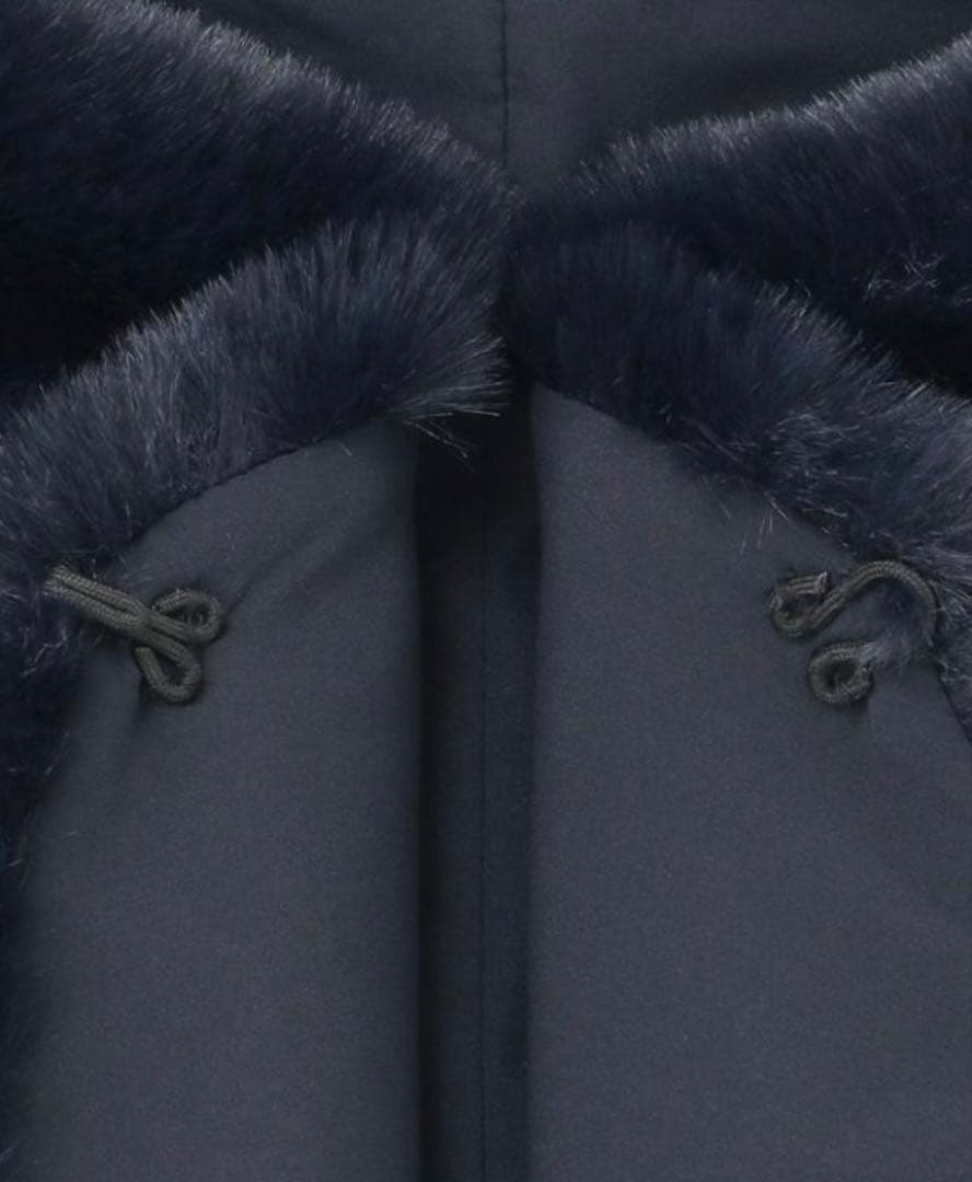 新品未使用　タグ付きJENNE リッチボリュームファーケープ ネイビー