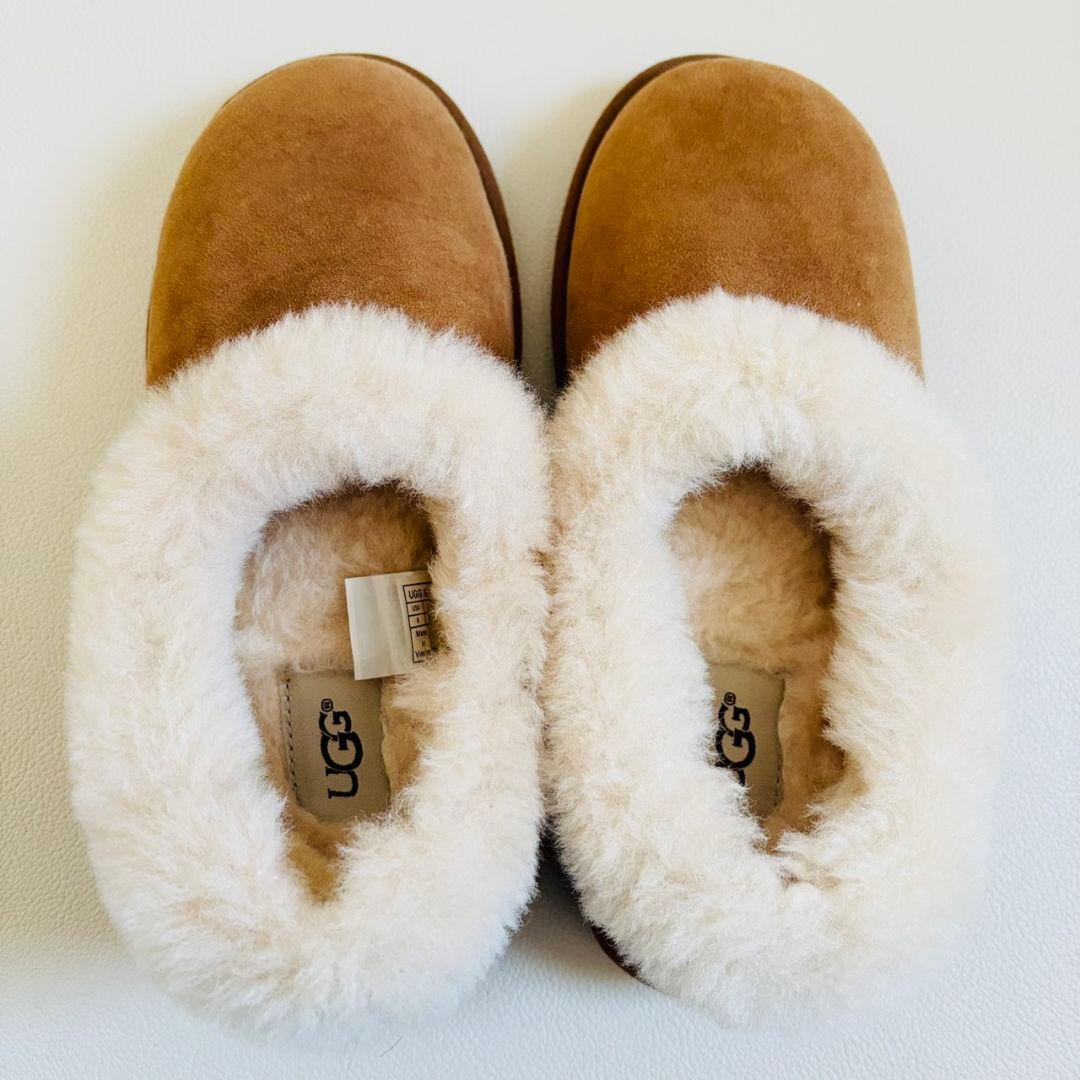 2744【極美品 展示品】UGG アグ NITA ニタ　スリッポンシューズ