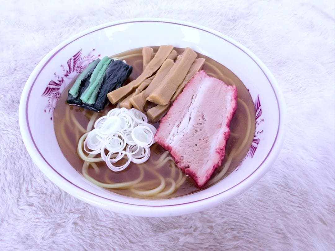 【食品サンプル】かわいいミニラーメン 昭和レトロ 醤油味風 直径17.5cm