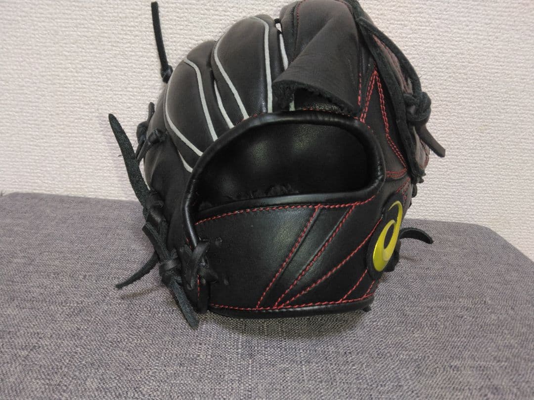 ASICS少年軟式ピッチャー用グラブ　ダルビッシュ有モデル