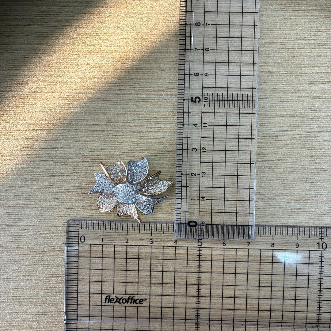 Mioya ！K18 豪華 ダイヤモンド 花びらモチーフ ブローチ