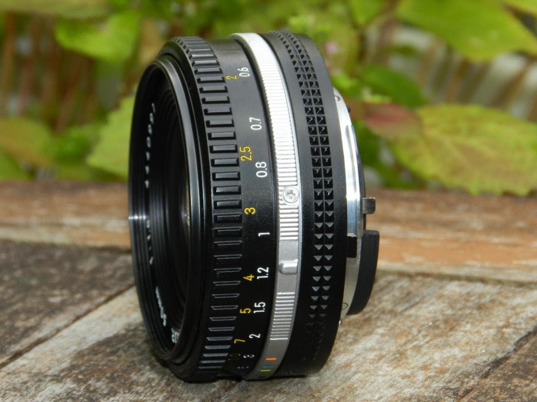 美品　Nikon NIKKOR 50mm f/1.8 パンケーキレンズ　即撮影可