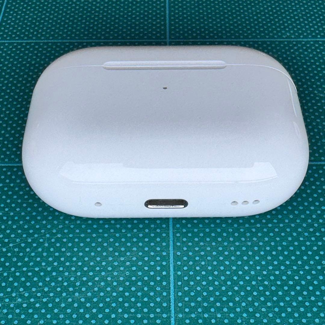 【美品・正規品】AirPodsPro第2世代 Lightnig 2022年モデル