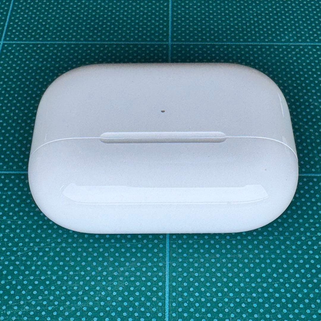 【美品・正規品】AirPodsPro第2世代 Lightnig 2022年モデル