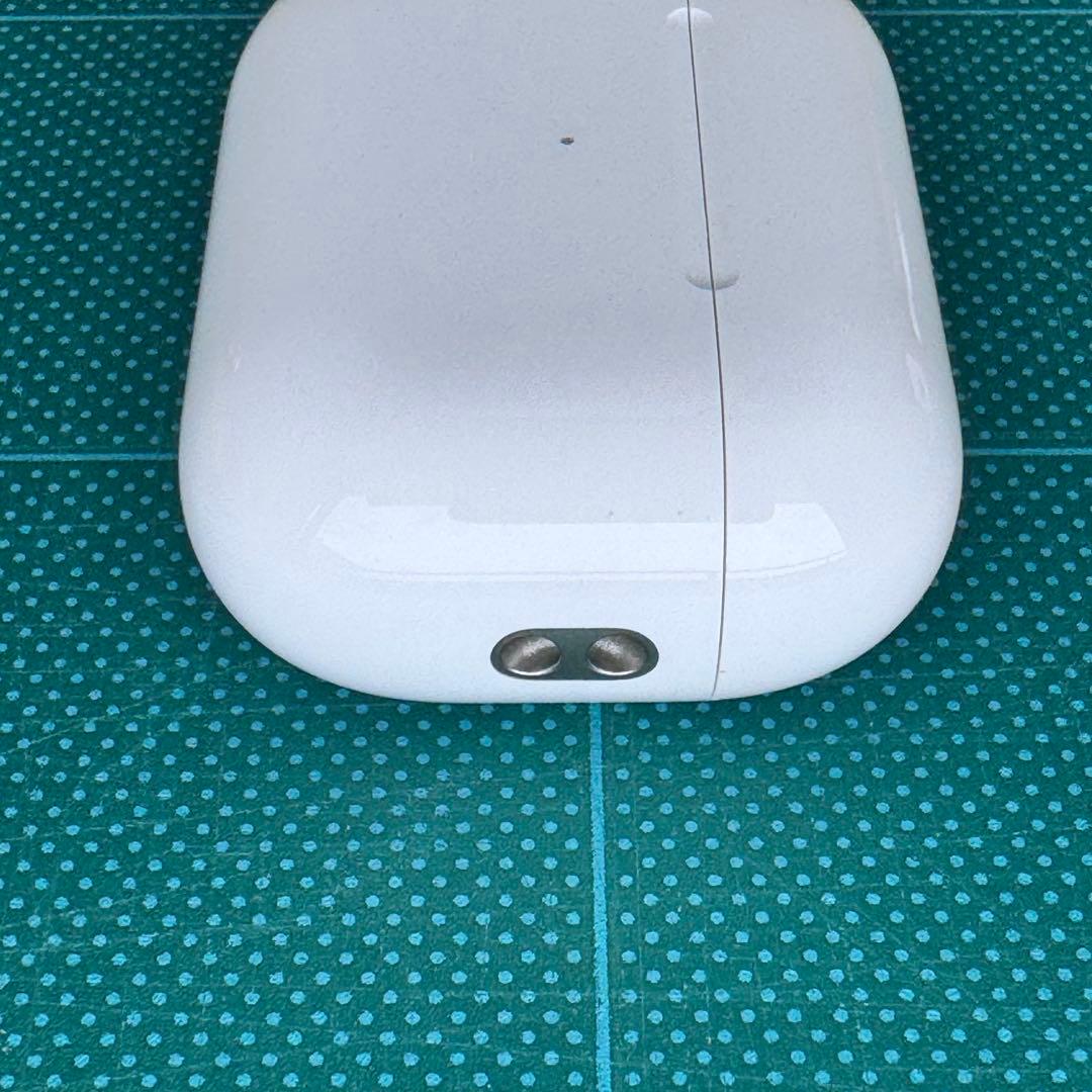 【美品・正規品】AirPodsPro第2世代 Lightnig 2022年モデル