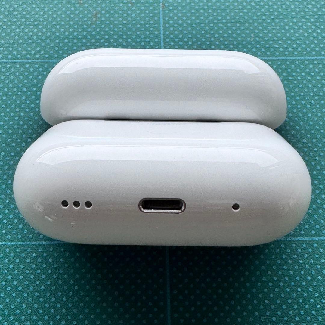 【美品・正規品】AirPodsPro第2世代 Lightnig 2022年モデル