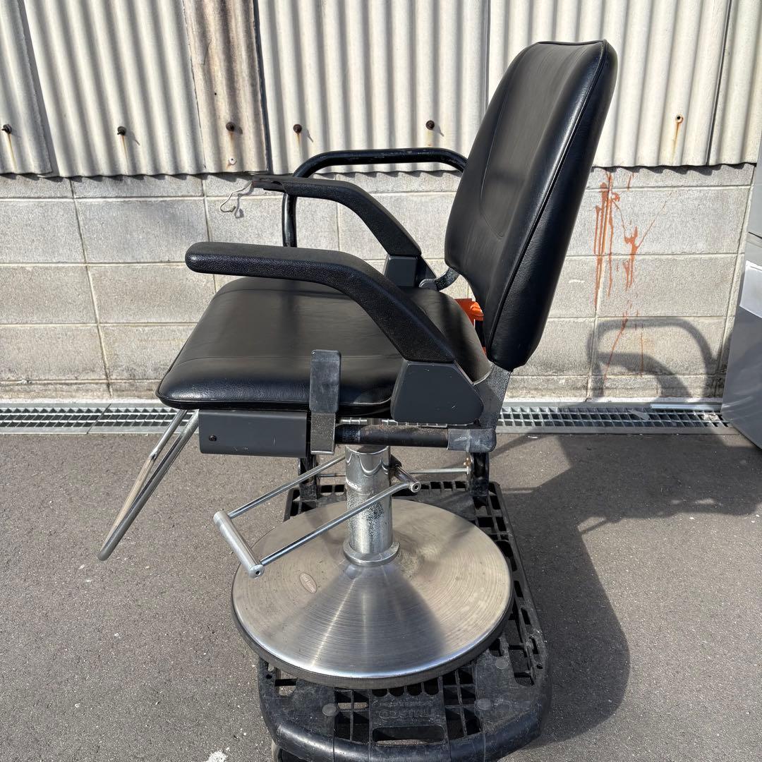 タカラベルモント スタイリングチェア サロン アーム割れあり