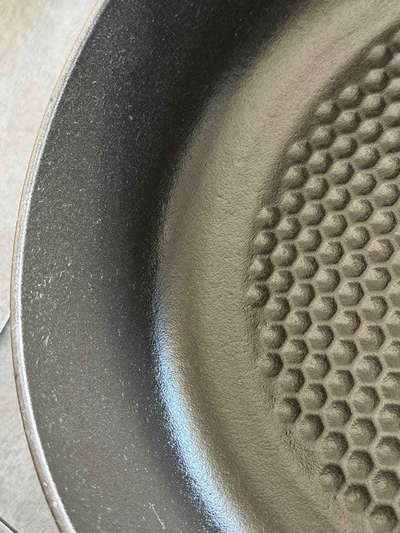 ストウブ　ニダベイユ　シャイニーブラック　24cm 蓋・蓋無し