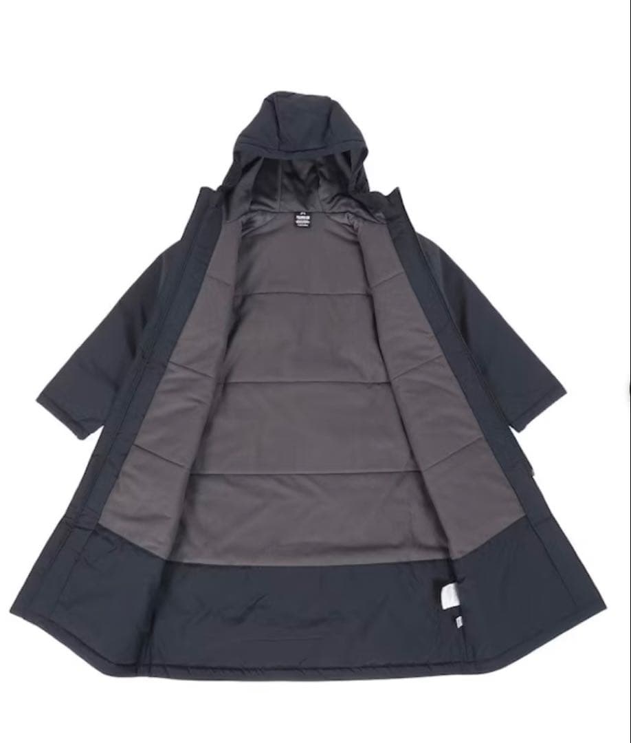 【新品、未使用品】Under Armour ブラック ベンチコート160