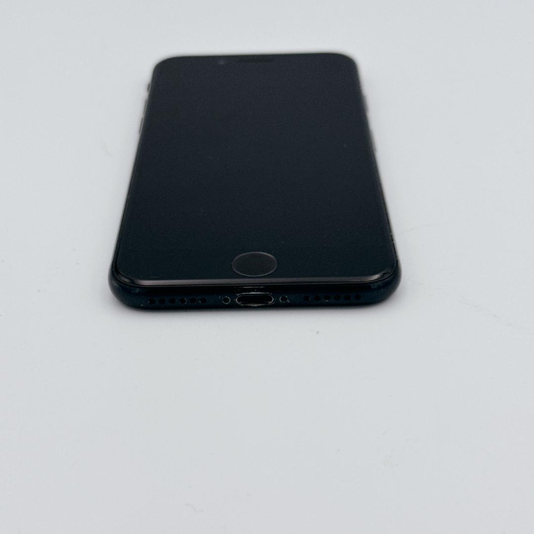 【美品】iPhoneSE 第3世代 64GB SIMフリー スターライト