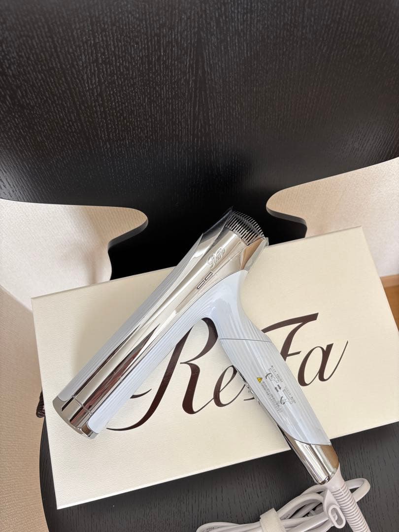 リファ　ドライヤースマートダブル