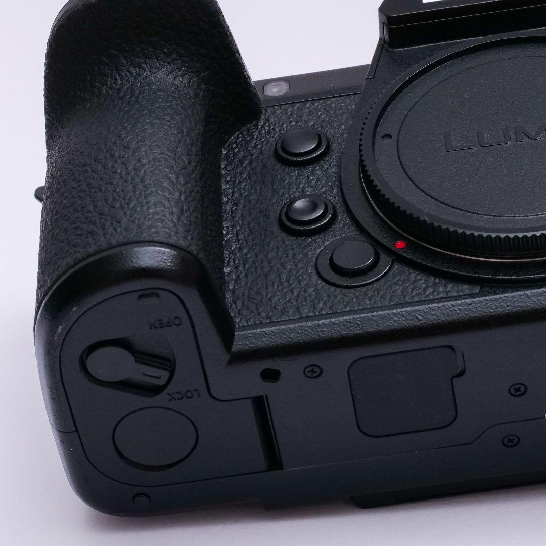 lumix s1r ボディ（日本仕様）　箱付属品あり美品
