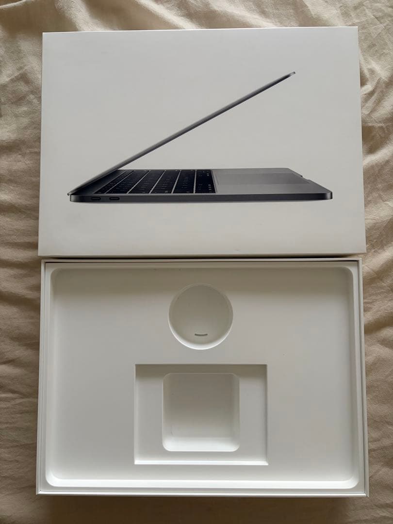 MacBook Pro 2017 スペースグレイ 13インチ