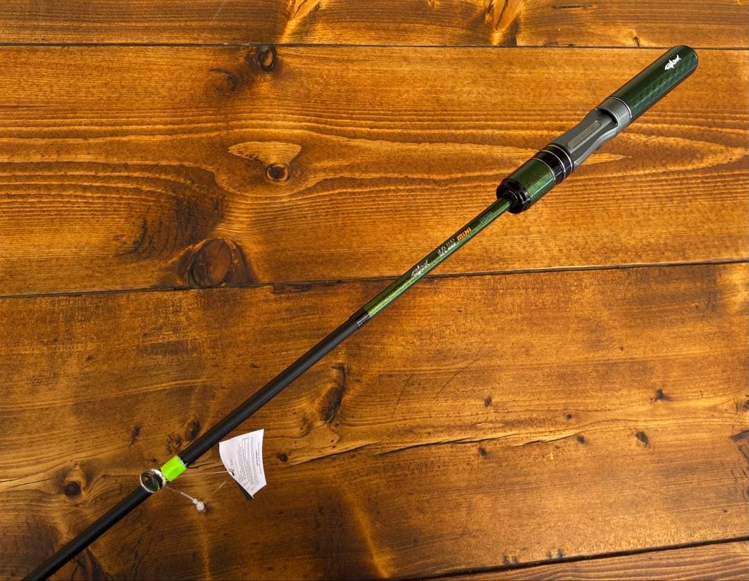 超コンパクト　トラウトロッド　5ft ベイトロッド グリーン　渓流釣り　テレスコ