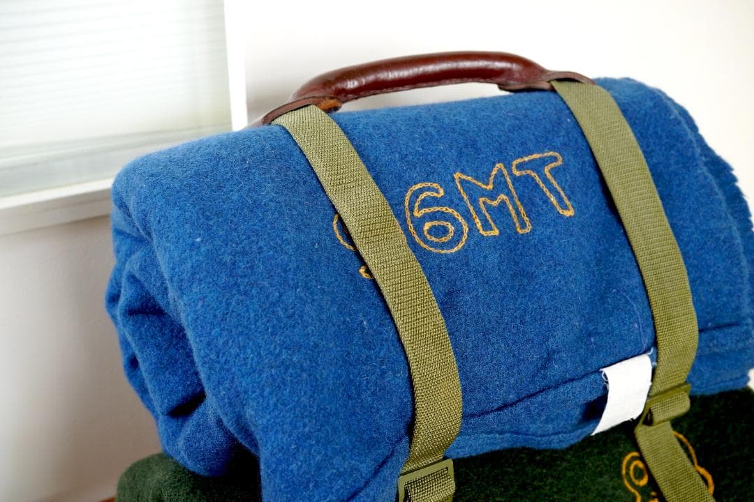 Pacific Furniture Pats Center スウェーデン軍ラグ